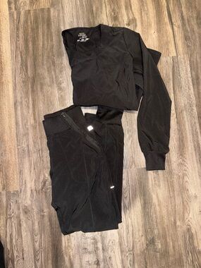 Cherokee Black Jogger Scrub Pant and Long Sleeve Scrub Top